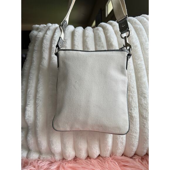 Limited Edition Coach Starfish Crossbody - Picture 2 of 11